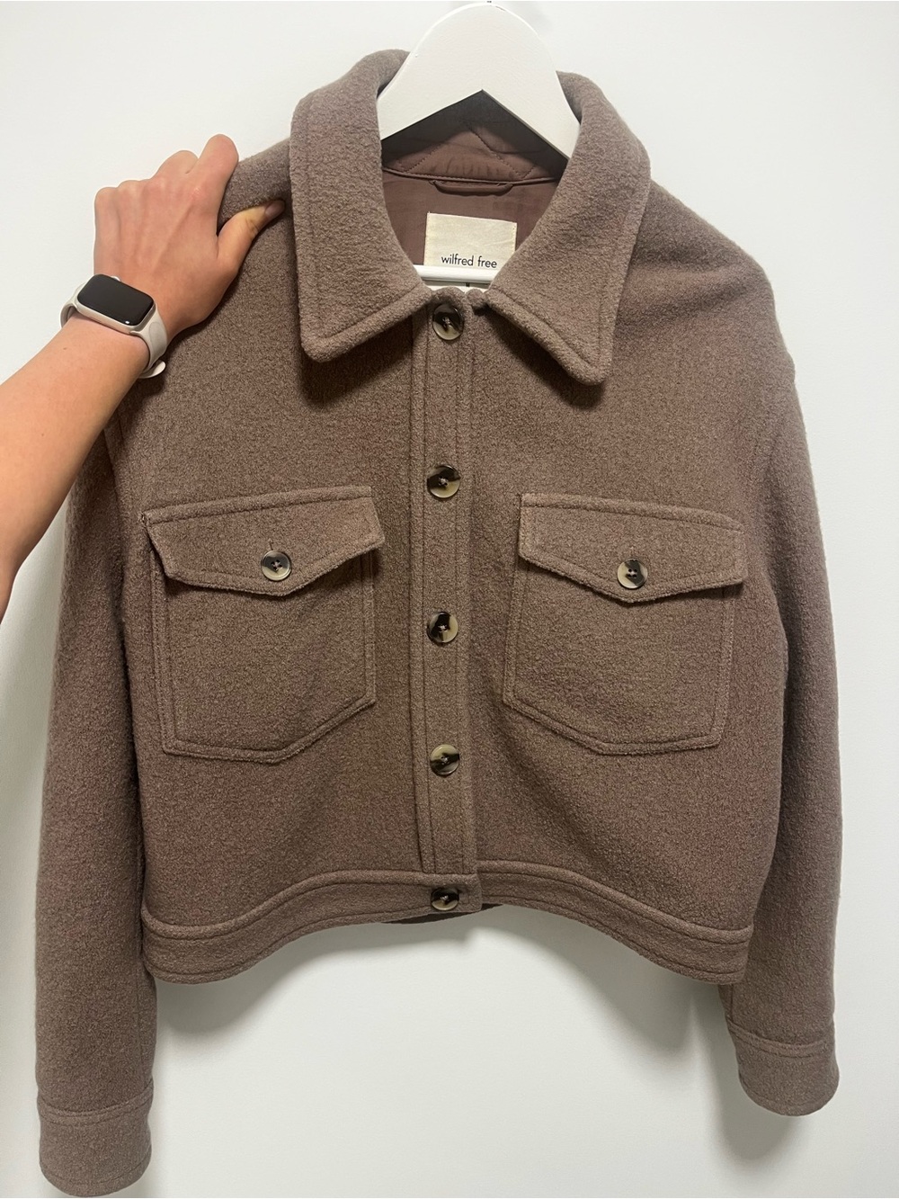 Wilfred Cropped Utility Jacket in Taupe